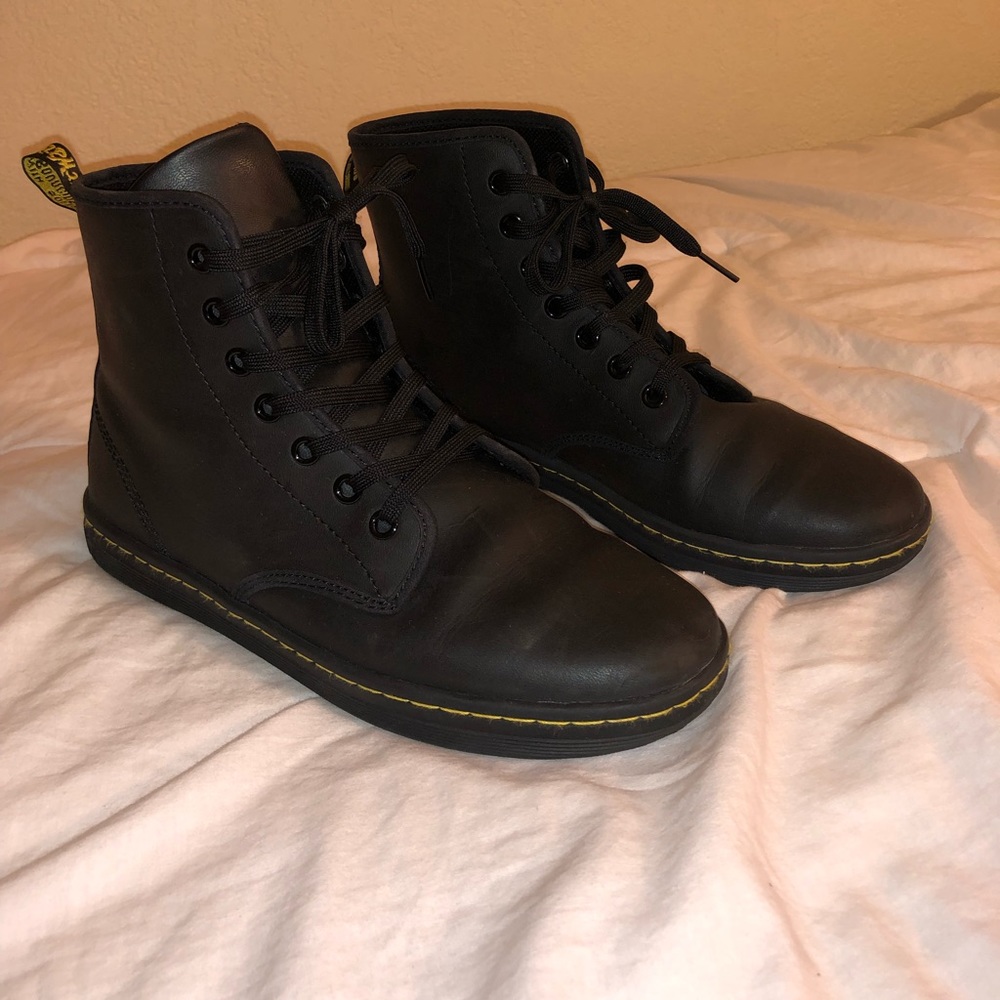 Dr Martens Shoreditch boots